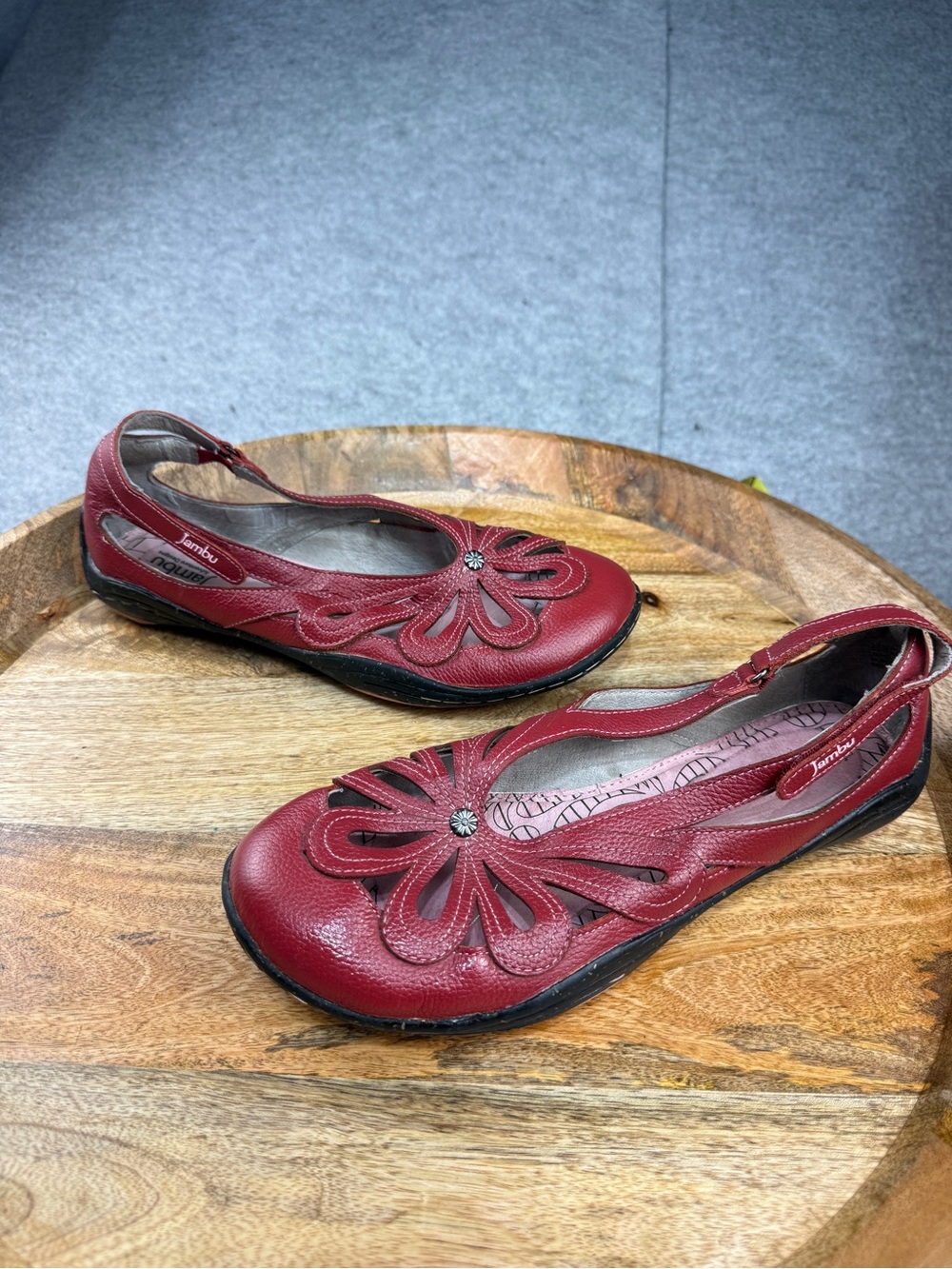 Jambu Red Leather Floral Mary Jane Flats 10M | Lollie Closet